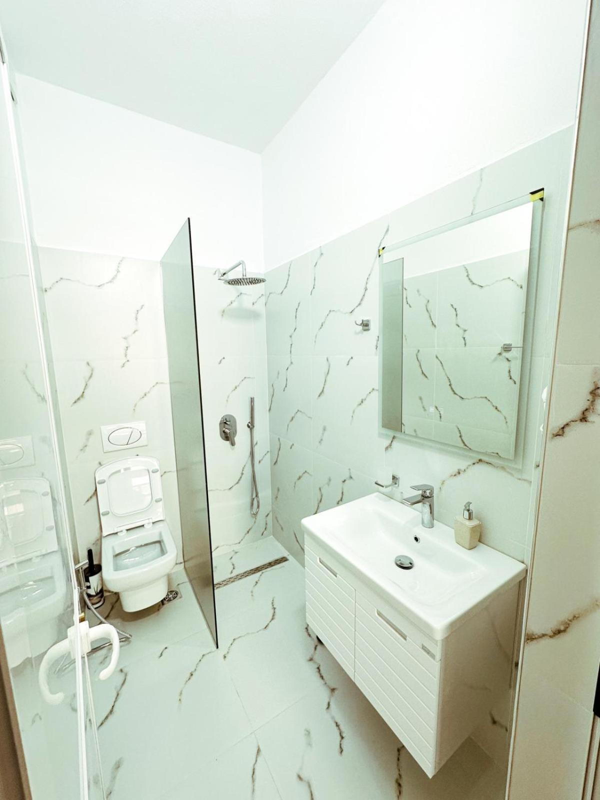Vizion Hotel Shkoder Luaran gambar