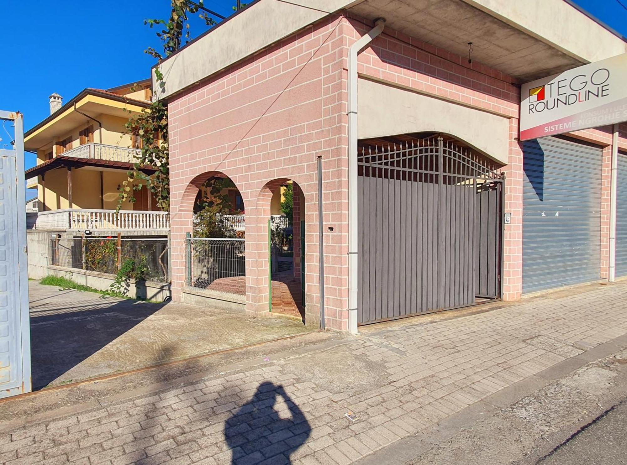 Vizion Hotel Shkoder Luaran gambar
